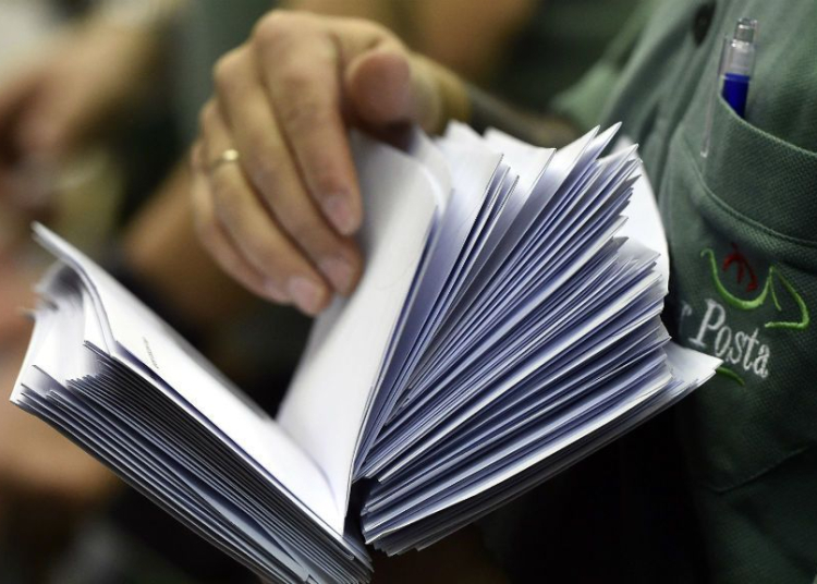 Tagjainknak szerdán levélküldeményt postáztunk